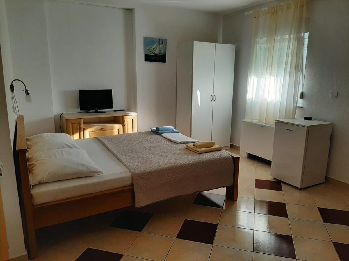 Apartments Nina Promajna Exterior photo
