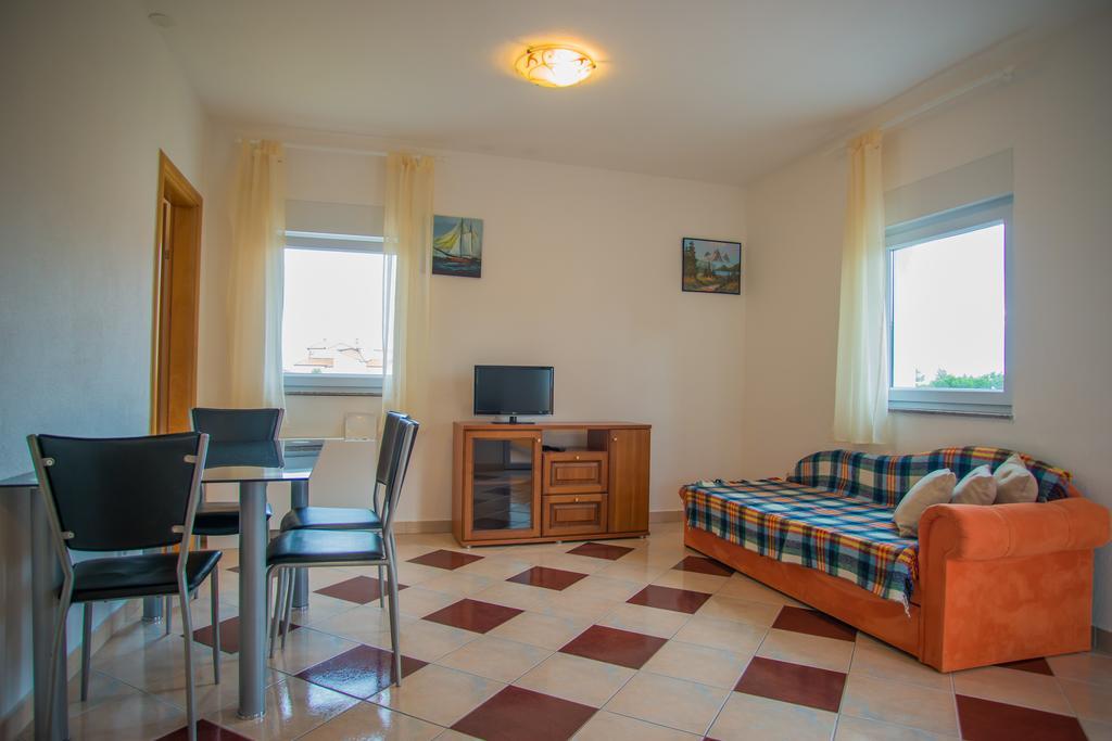 Apartments Nina Promajna Exterior photo
